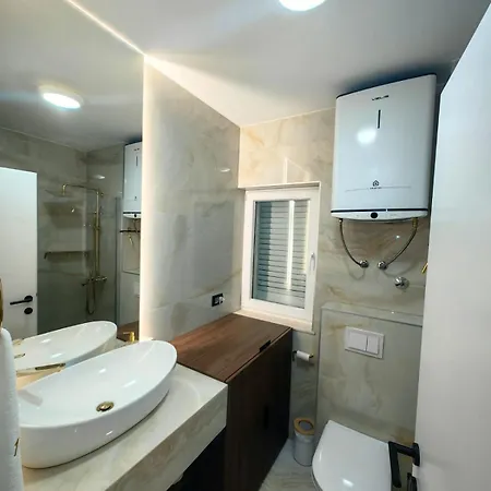 1st Choice - Spa *